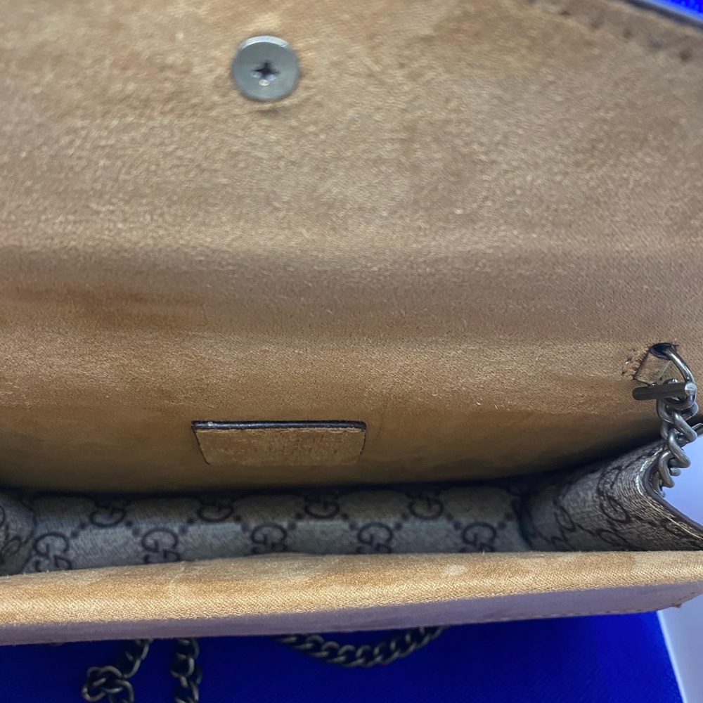 Crossbody bag
